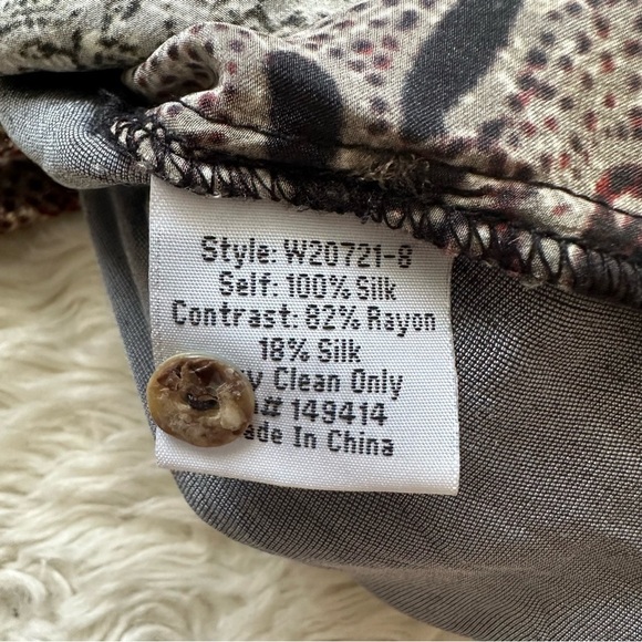 Johnny Was Workshop Top Mabel Printed Silk Button-Up Velvet Back Long Sleeve M - Picture 10 of 14